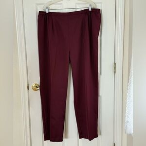 Draper’s & Damon Burgundy Women's Trousers size 24W